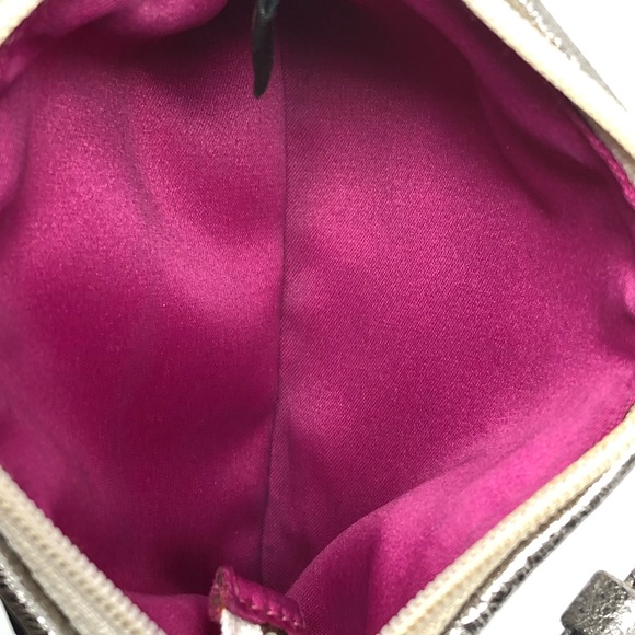 Coach Maritza Poppy Flower Wristlet - Picture 7 of 8